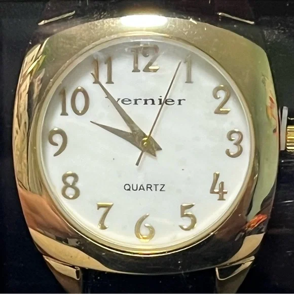 Vernier Fun Women's Gold Mother of Pearl Watch with 10 Interchangeable Straps - Picture 2 of 5